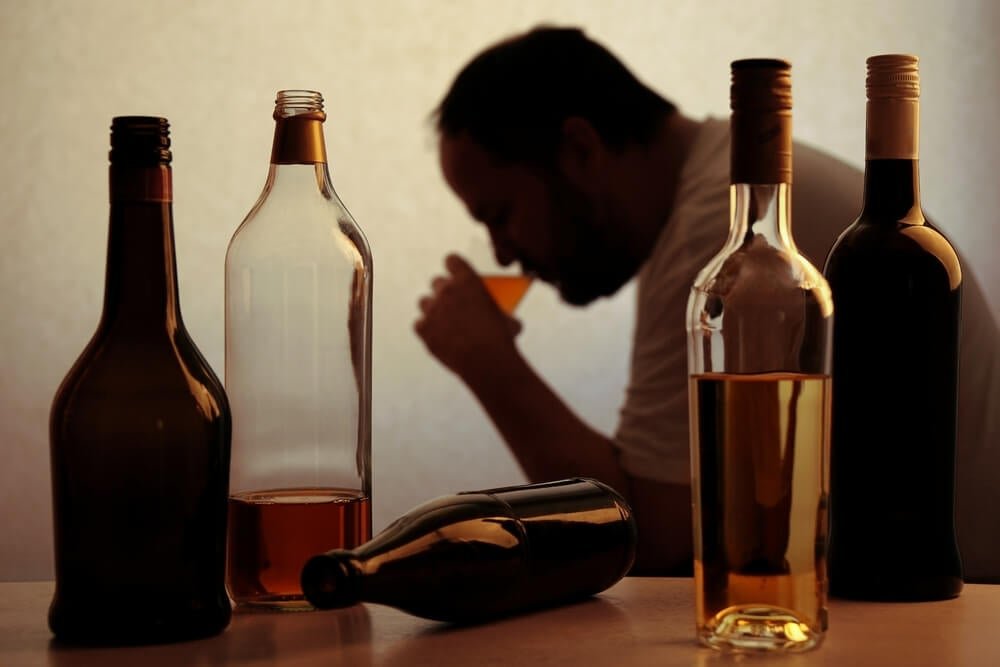 ADICCIÓN AL ALCOHOL